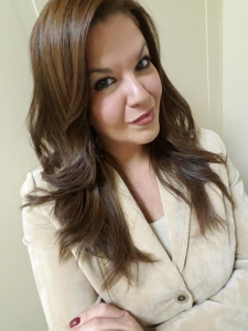 Meet Nancy DeLima of Farmer's Insurance