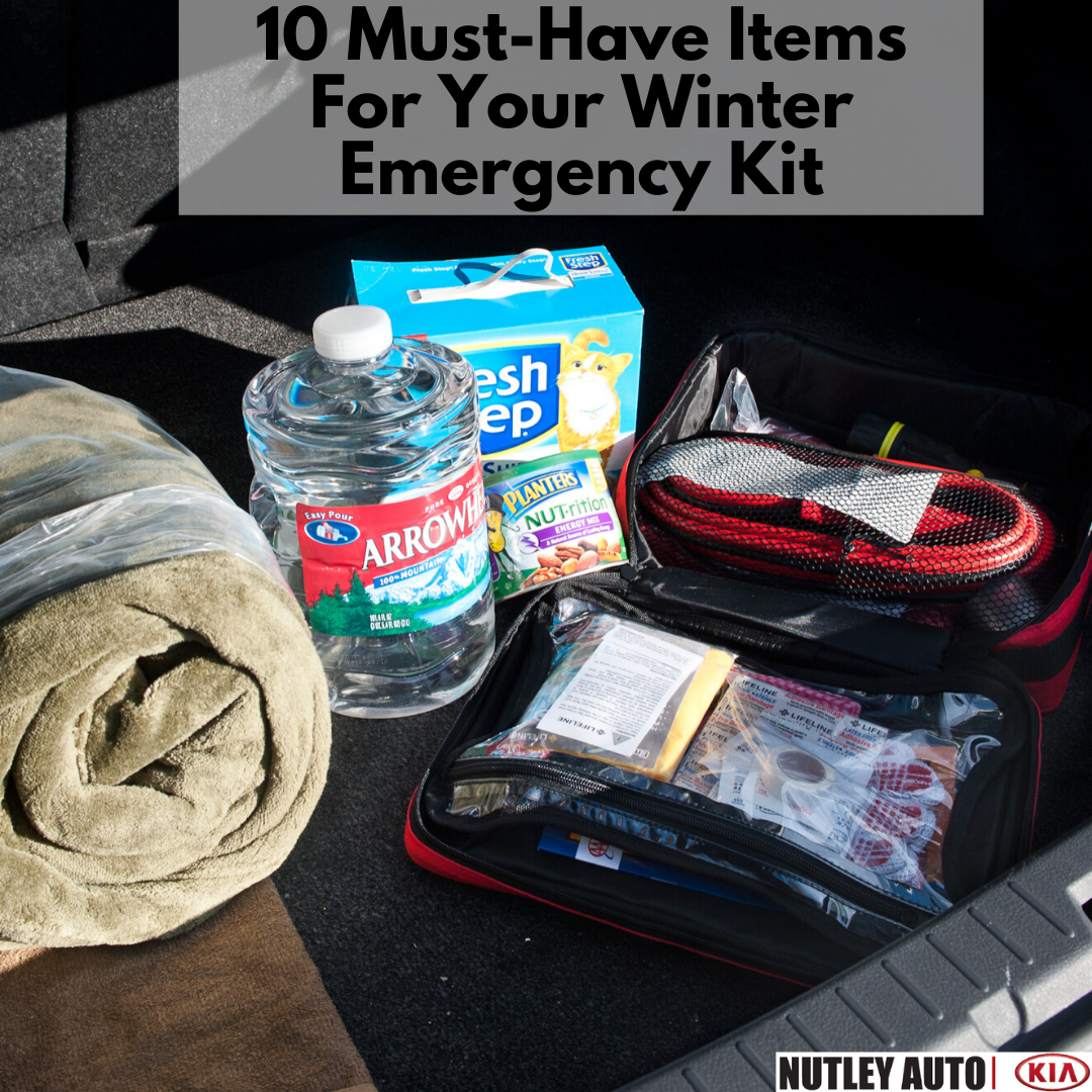 6 Must-Have Items In Your Car Emergency Kit