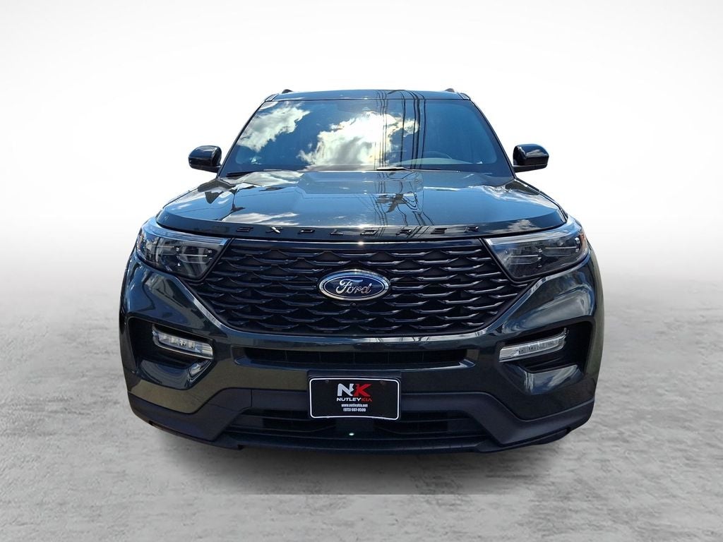 2022 Ford Explorer ST-Line