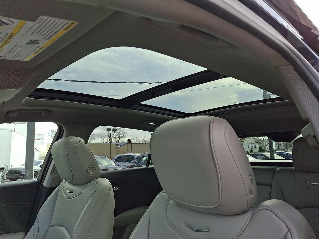 2021 Cadillac XT4 Premium Luxury