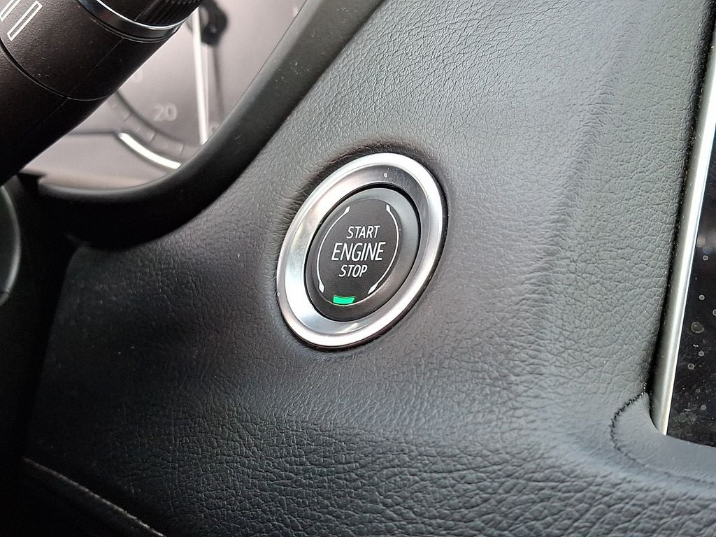 2021 Cadillac XT4 Premium Luxury