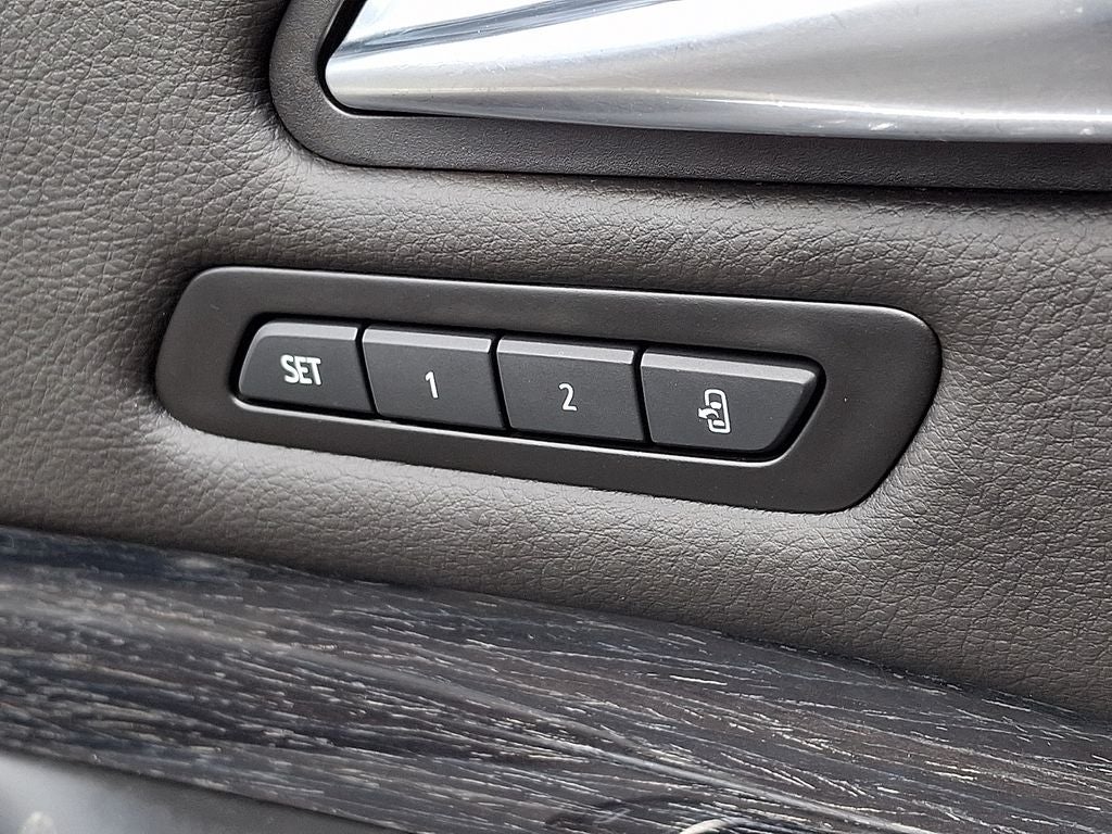 2021 Cadillac XT4 Premium Luxury