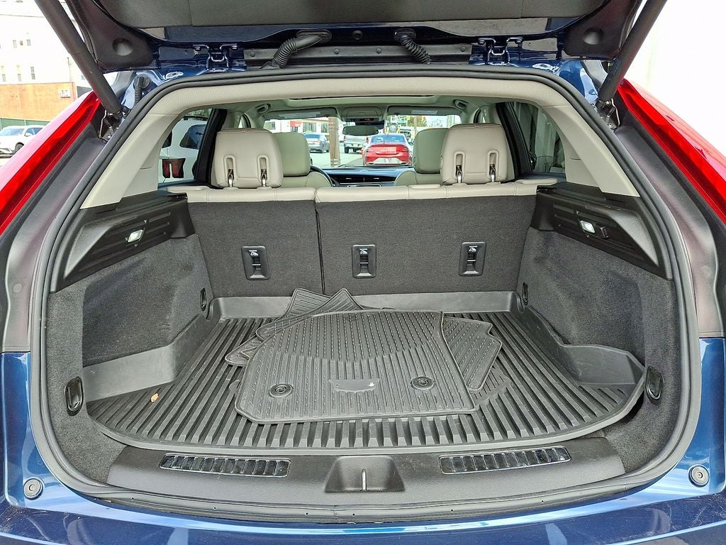 2021 Cadillac XT4 Premium Luxury