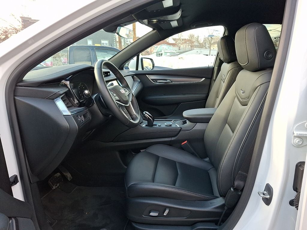 2023 Cadillac XT5 Luxury