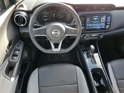 2022 Nissan Kicks SR