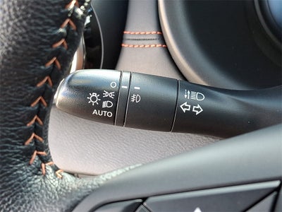 2022 Nissan Kicks SR