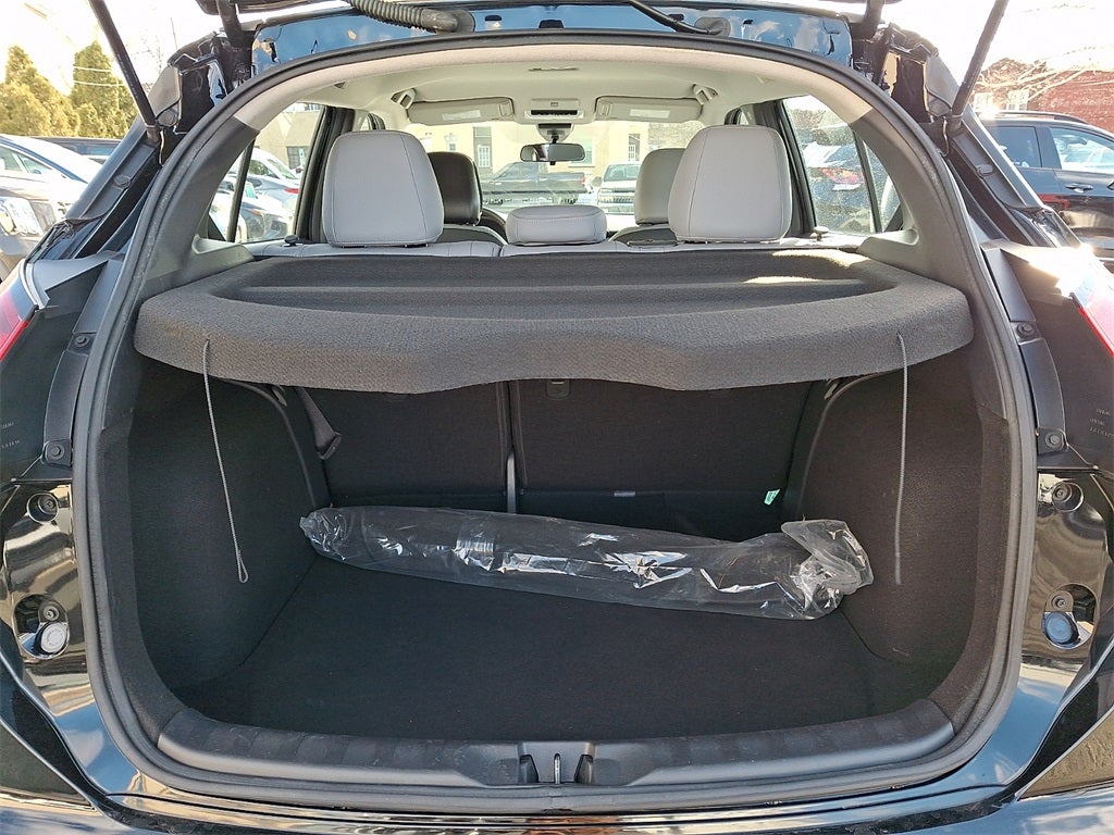 2022 Nissan Kicks SR