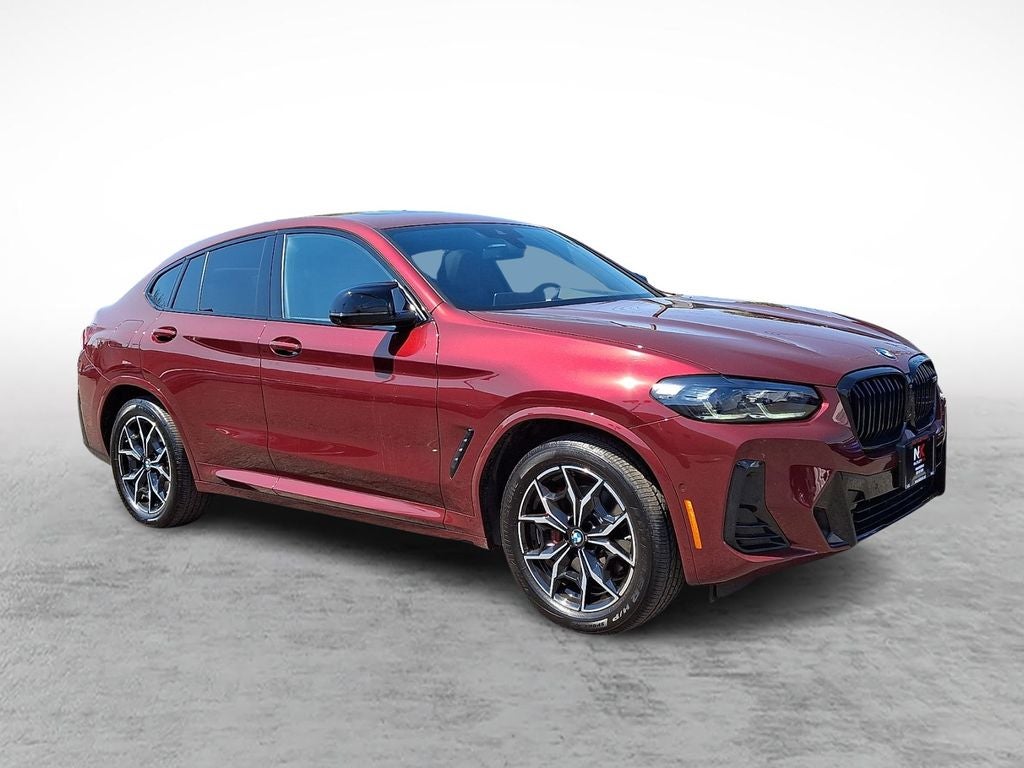 2025 BMW X4 M40i's photo
