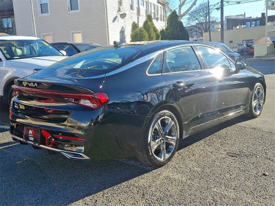 2022 Kia K5 EX
