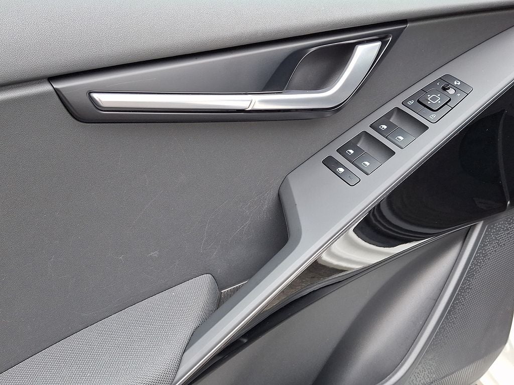 2023 Kia Niro EX Touring
