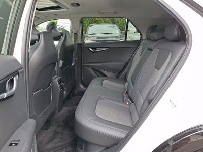 2023 Kia Niro EX Touring