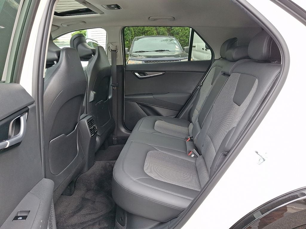 2023 Kia Niro EX Touring