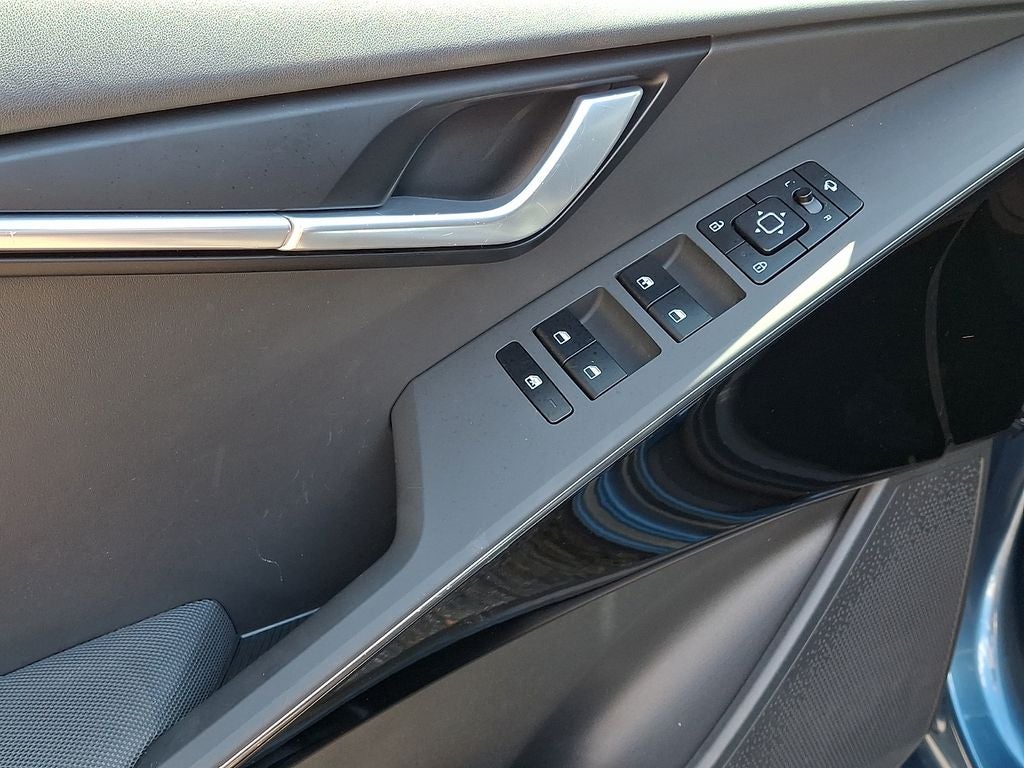 2023 Kia Niro EX Touring