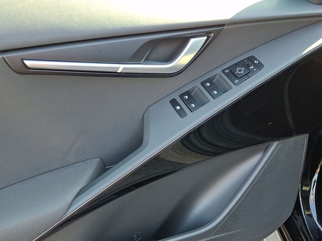 2025 Kia Niro EX Touring