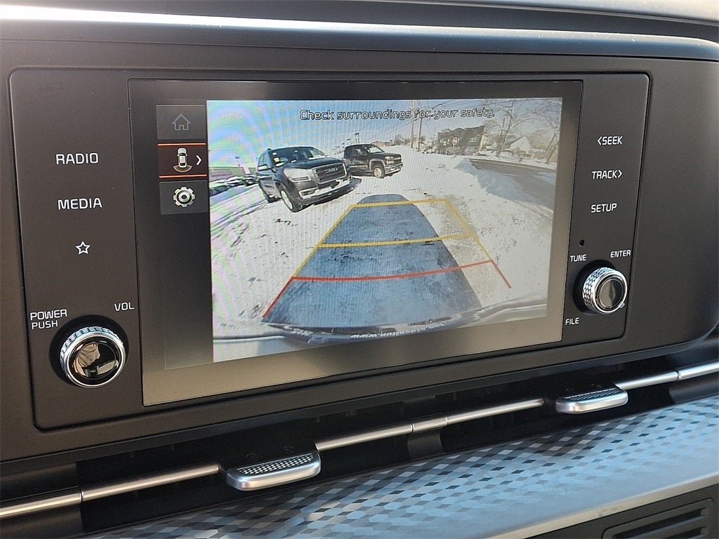 2023 Kia Carnival LX