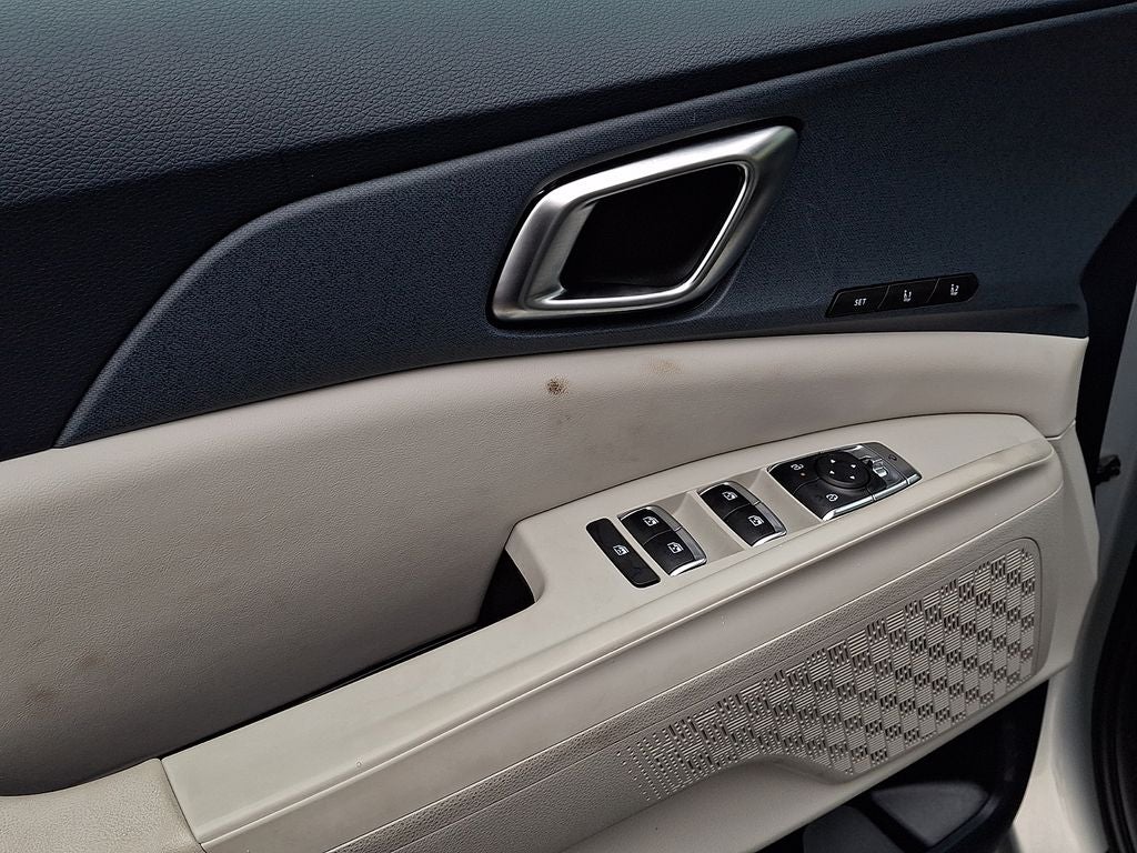 2025 Kia Carnival EX