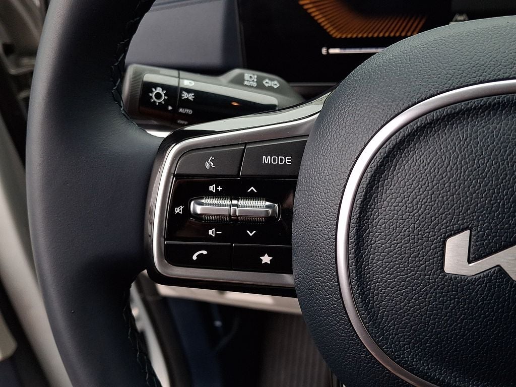 2025 Kia Carnival EX