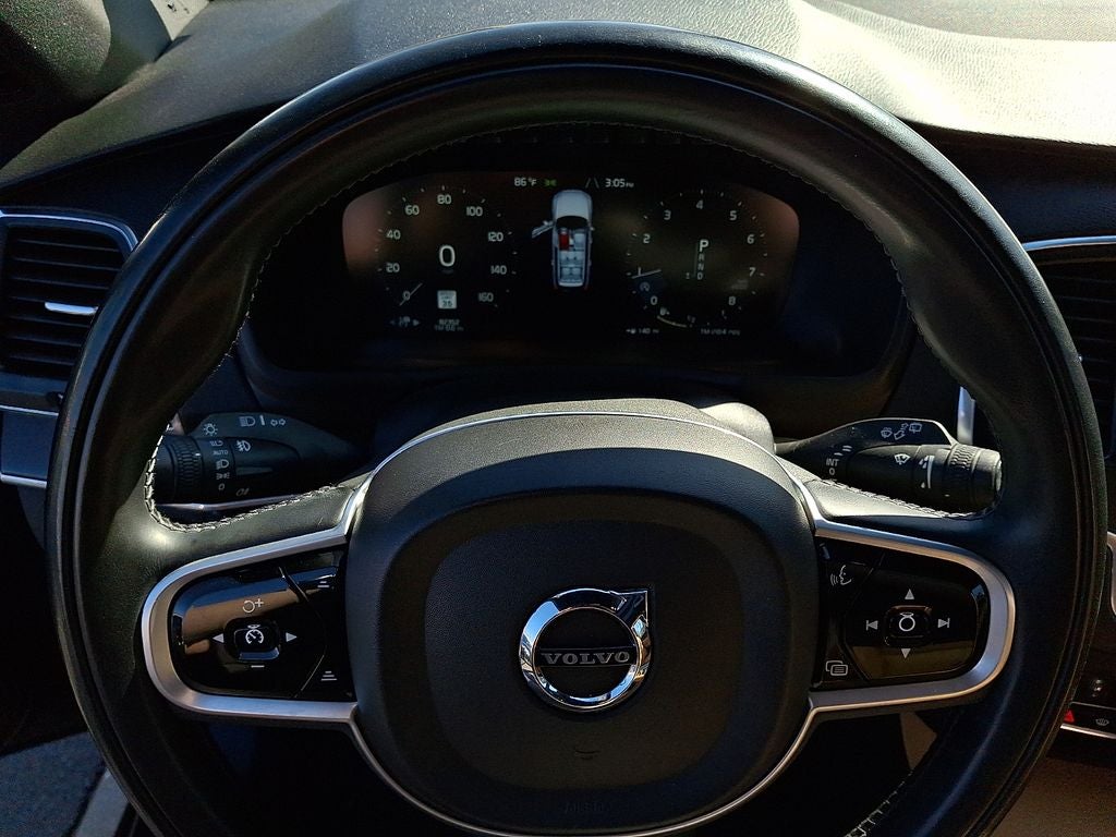 2019 Volvo XC90 T6 Momentum