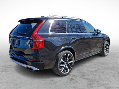 2019 Volvo XC90 T6 Momentum