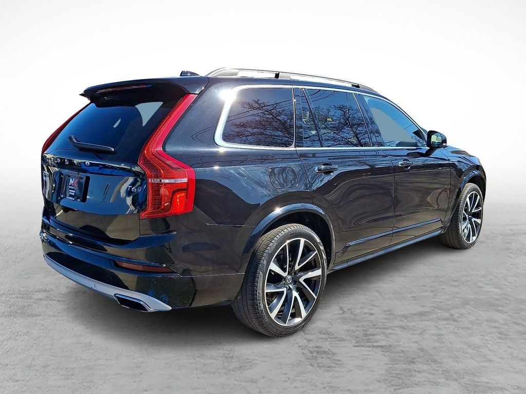 2019 Volvo XC90 T6 Momentum