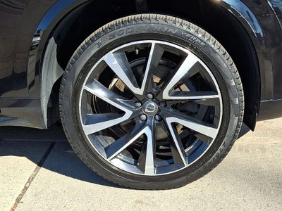 2019 Volvo XC90 T6 Momentum